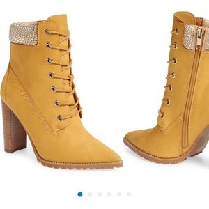 Steve Madden
Karmen Pointed
Toe Bootie